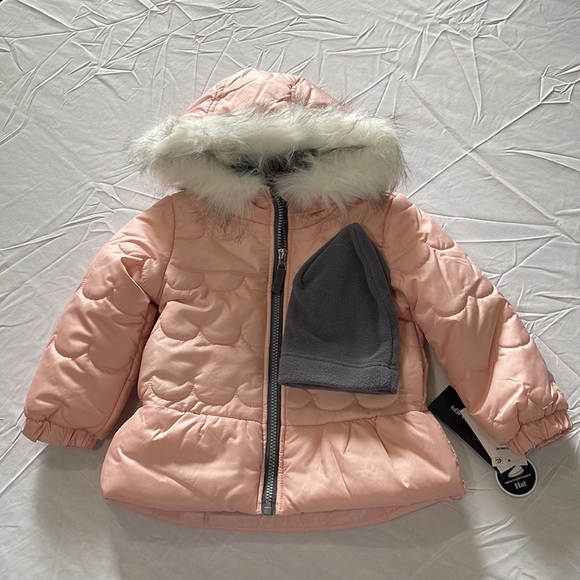 Weathertamer Toddler Girls Puffer Jacket with Hat - Picture 2 of 12